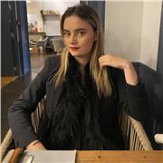 Bonjour , je suis une professeur d’anglais , pour les vacances scolaire